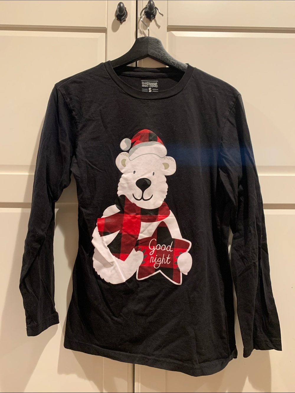 Black Long-Sleeve Holiday Bear Graphic Tee - Small